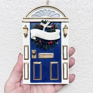Vtg 1997 Romans inc.Blue Front Door with wreath Christmas Ornament decor ceramic
